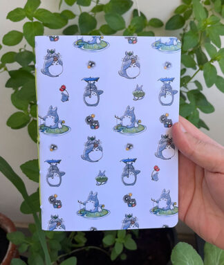 Caderno artesanal Totoro (com e sem pauta)